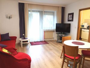 22423603-Ferienwohnung-2-Bad Kissingen-300x225-0