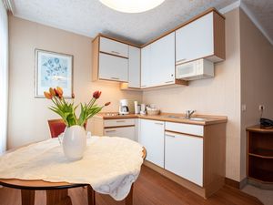 23293528-Ferienwohnung-4-Bad Kissingen-300x225-1