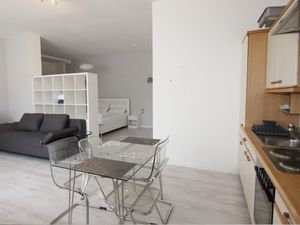 24054574-Ferienwohnung-4-Bad Kissingen-300x225-4