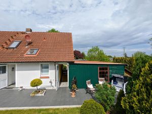 22289545-Ferienwohnung-4-Bad Kleinen-300x225-1