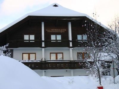 Haus Bergland im Winter