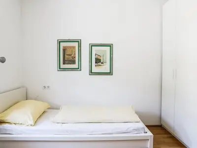 TOP 2 TOP 4 TOP 5 TOP 6  Schlafzimmer