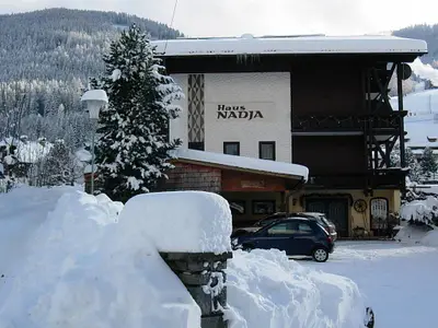 Winter Haus Nadja2