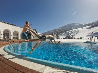 In unmittelbarer Nähe Die zwei Thermen in Bad Kle