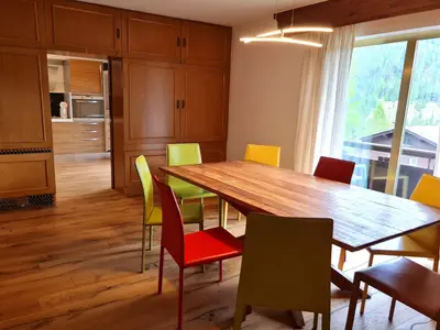 DiningRoom