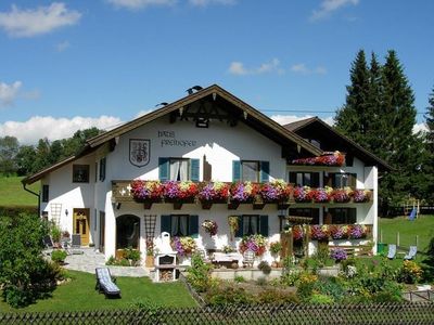 Ferienwohnung für 4 Personen (60 m²) in Bad Kohlgrub 1/10