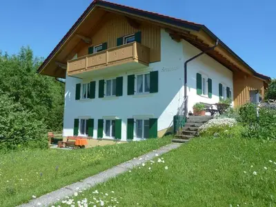 Ferienwohnung für 4 Personen (52 m²) in Bad Kohlgrub 1/10