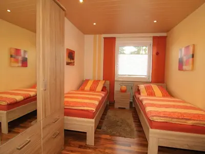 Schlafzimmer 2