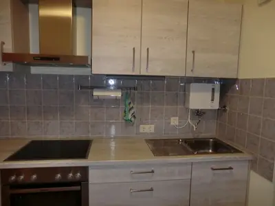 KITCHEN, INSIDE