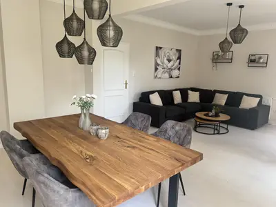 Wohn- und Esszimmer