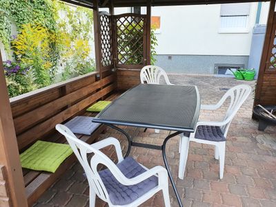 Ferienwohnungen Hainichglück-Terrasse mit Sitzmöglichkeit