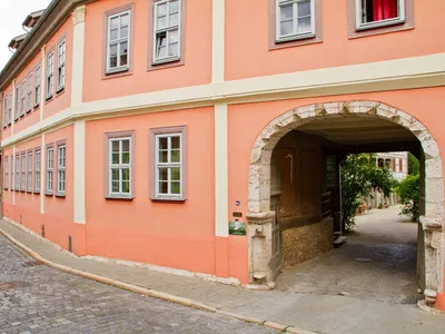 Straßenansicht