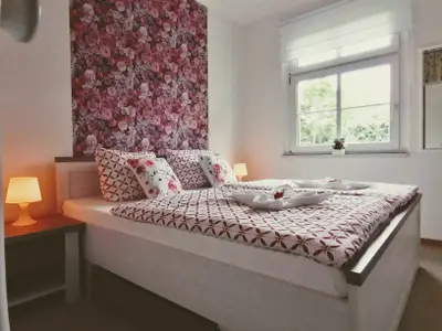 Schlafzimmer 2