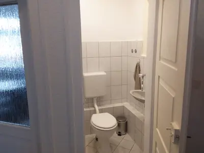 Ferienwohnung zur Rosenkönigin - separate Toilette
