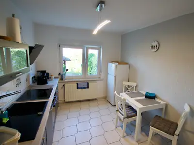 Ferienwohnung Rosengarten-Küche mit Sitzgelegenheit