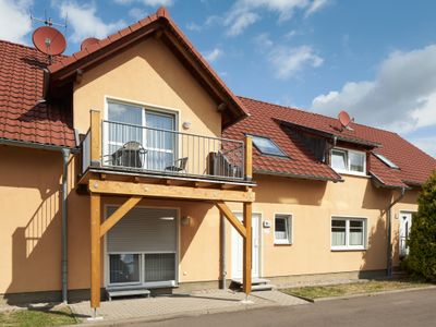 Ferienwohnung "Am Waidweg" - Außenansicht mit Blick auf die Balkone und Terassen 9B