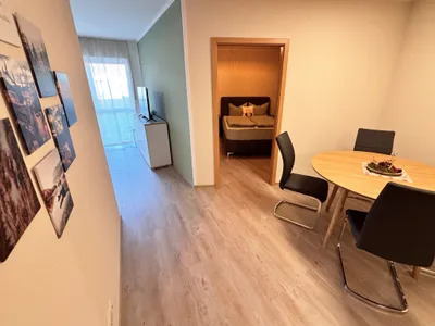 Waidweg 9C Nr. 1 Hirschblick - Essbereich mit Blick zum Schlafzimmer