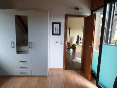 Schlafbereich. Schrank Kinderzimmer (2021 NEU)