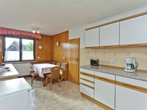 19340742-Ferienwohnung-2-Bad Liebenstein-300x225-3