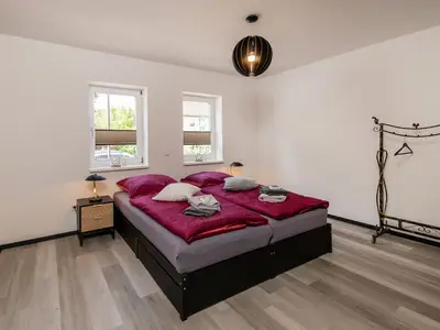 Schlafzimmer, mit viel Platz