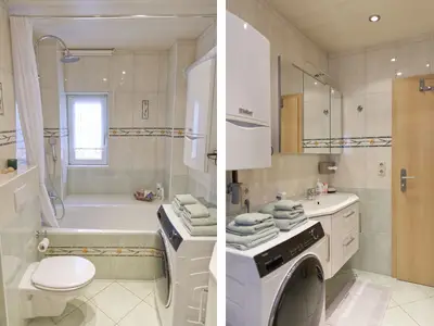 Helles Badezimmer mit Wanne