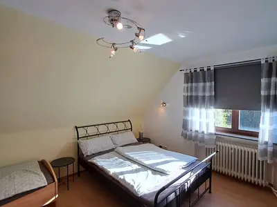 Schlafzimmer II