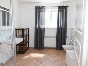 22139733-Ferienwohnung-2-Bad Mergentheim-300x225-5