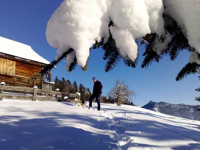 Knoedl-Alm-Landhaus-Mitterndorf-Schneeschuhwandern