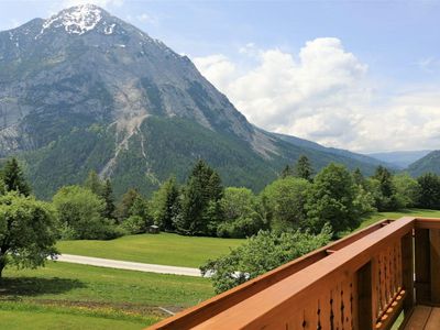 Ferienhof Gindl, Tauplitz, Blick zum Grimming