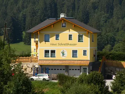 FW Schretthauser, Bad-Mitterndorf, mit Eingang