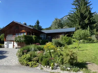 Wildrose Haupthaus mit Ferienwohnung NEU