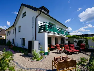 Ferienwohnung für 6 Personen (103 m²) in Bad Neuenahr-Ahrweiler 1/10