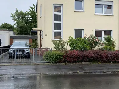 Garage für Fahrräder mit Stromanschlüss
