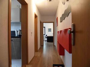 23338622-Ferienwohnung-3-Bad Neustadt an der Saale-300x225-2