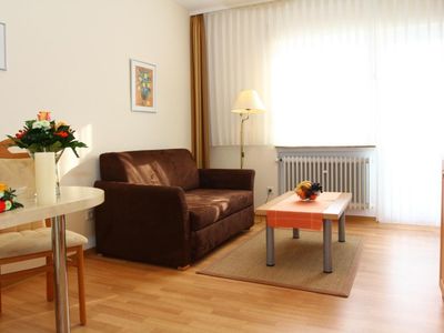 Fewo 24 Wohnzimmer mit Essplatz