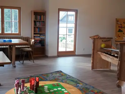 Photo, INSIDE, OUTSIDE