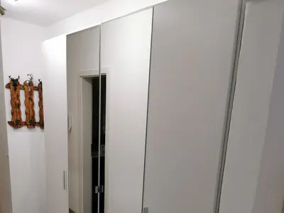 Schrank und Gaderobe