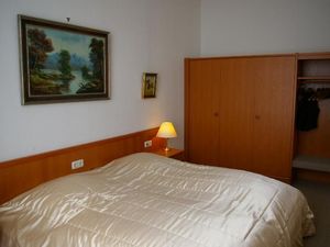 22199789-Ferienwohnung-3-Bad Pyrmont-300x225-2