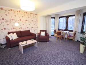 23571750-Ferienwohnung-2-Bad Pyrmont-300x225-1