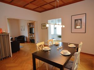 Ferienwohnung für 7 Personen (90 m²) in Bad Pyrmont