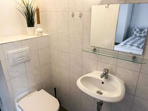 23860062-Ferienwohnung-2-Bad Pyrmont-300x225-2