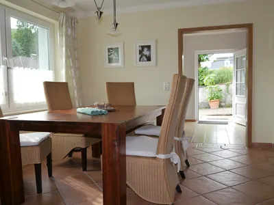 DiningRoom