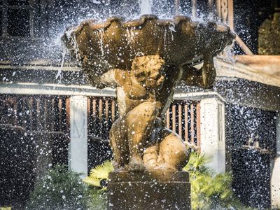 AlpenSole Brunnen im königlichen Kurgarten