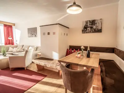 Wohn- und Essbereich