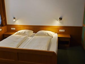 24050335-Ferienwohnung-2-Bad Reichenhall-300x225-5