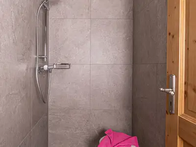 neu renovierte Dusche