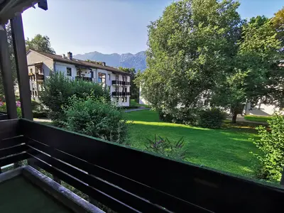 Bergblick von der Loggia auf den Predigtstuhl und Garten - ferienwohnung Stefan