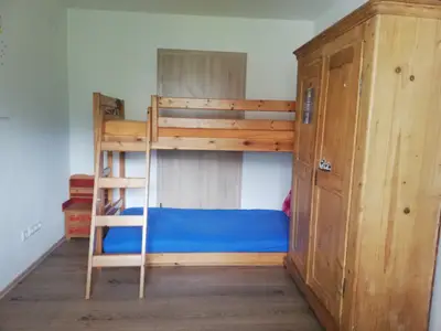 Kinderzimmer mit Etagenbett