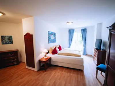 großes Schlafzimmer