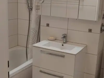 Badezimmer mit Badewanne